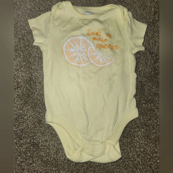 Set of 2 Girl's Short Sleeve Bodysuits 3-6 Months - Picture 9 of 10